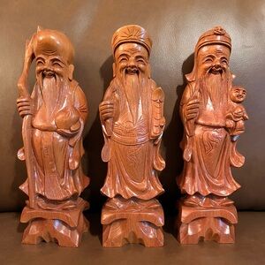 Chinese Dieties known as Fu, Lu & Shou represent Fortune, Prosperity & Longivity